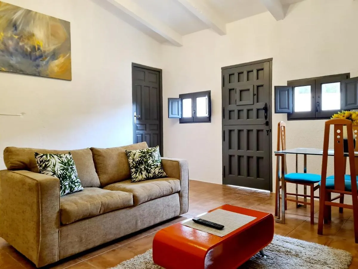 Apartment Casa Tropical, Serene Poolside Retreat In Nature Albox Spain